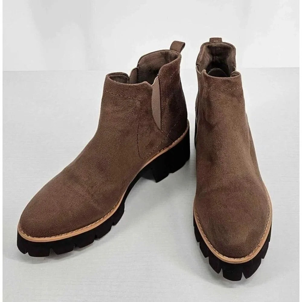 BC Footwear Womens Fight for Your Right Slip-on Chelsea Ankle Boot Sz 6